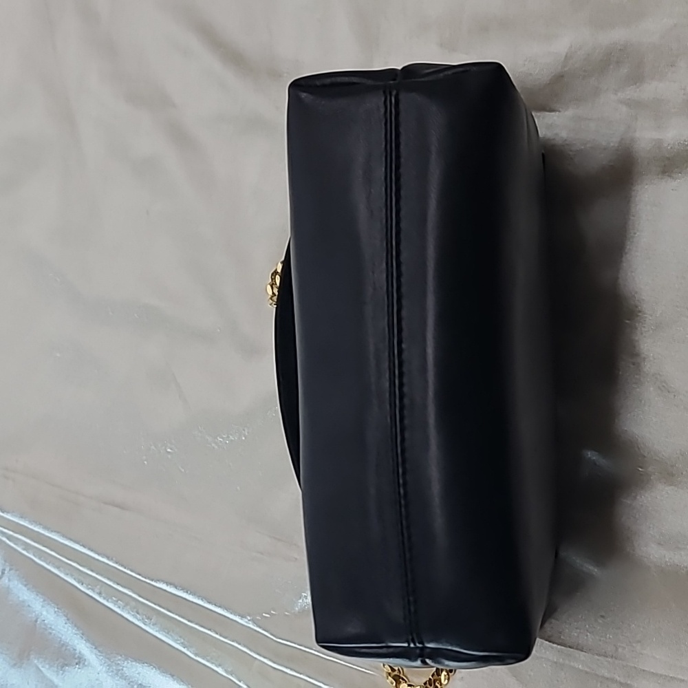 Paloma Picasso Vintage black leather crossbody bag w gold chain strap NWOT - Picture 9 of 9